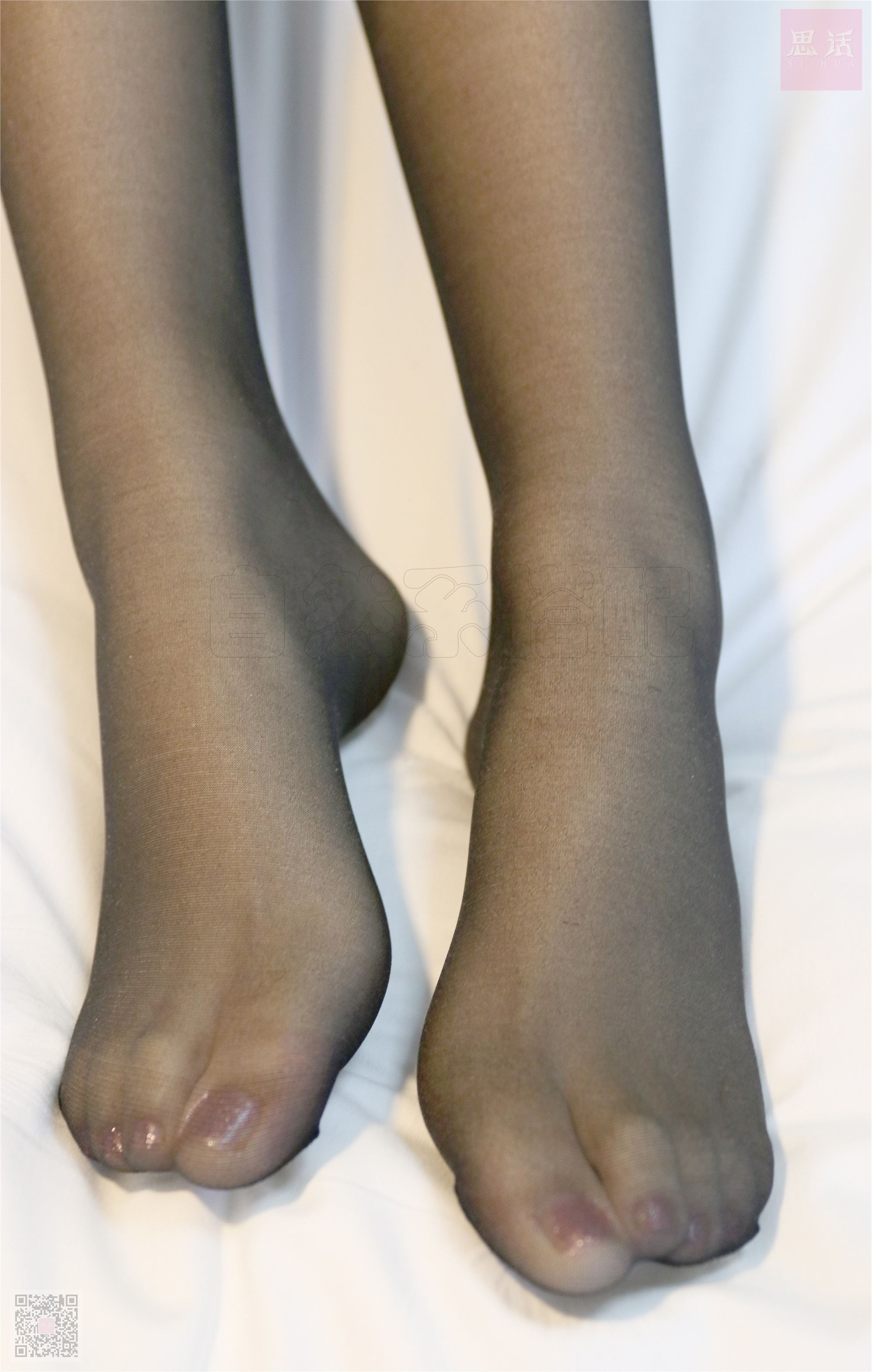 SiHua思话  SH024 可乐 双丸子头邂后上旗袍